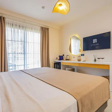 Lyse Juelide Hotel *