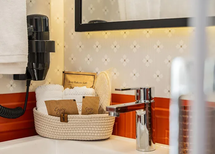 Lyse Juelide Hotel Çeşme